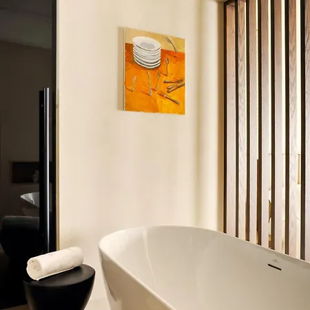 Anfitrion & * ماربيا