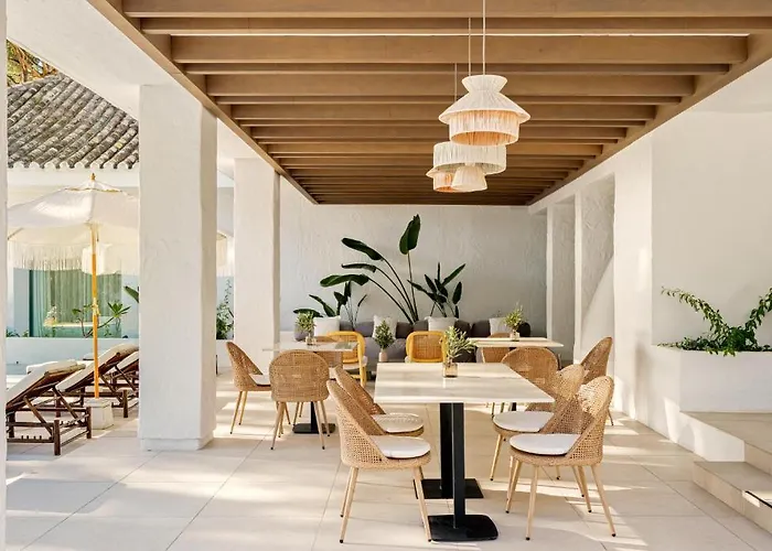 Anfitrion & Марбелья