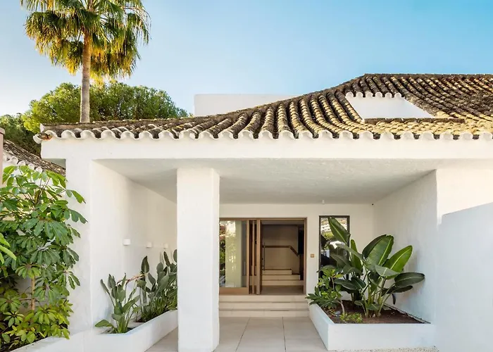 Вилла Anfitrion & *