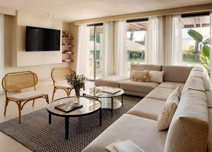 Вилла Anfitrion & *