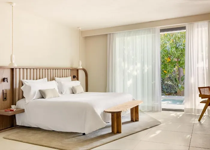 Вилла Anfitrion & *