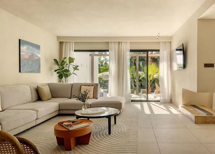 Anfitrion & Вилла Марбелья