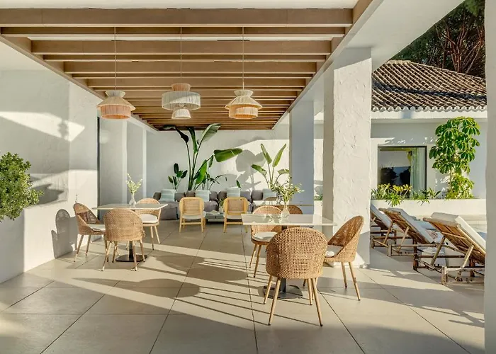 Anfitrion & Вилла Марбелья